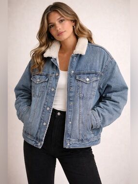 Denim Jacket with sherpa lining - size XS but oversized
